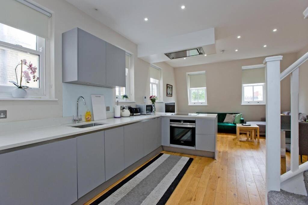 Cute 1bed Duplex Kensington No5 * Londra